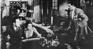 Fotograma de Santa, versión 1932